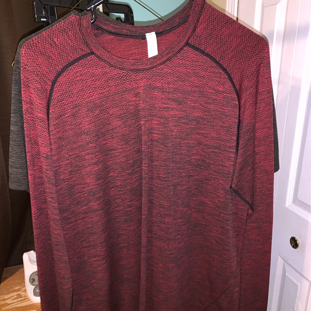 LULULEMON METAL VENT LONG SLEEVE MEDIUM RED/BLK